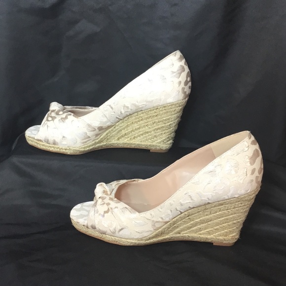 Kelly & Katie Shoes - Elegant Cream Wedge Open Toe Shoe